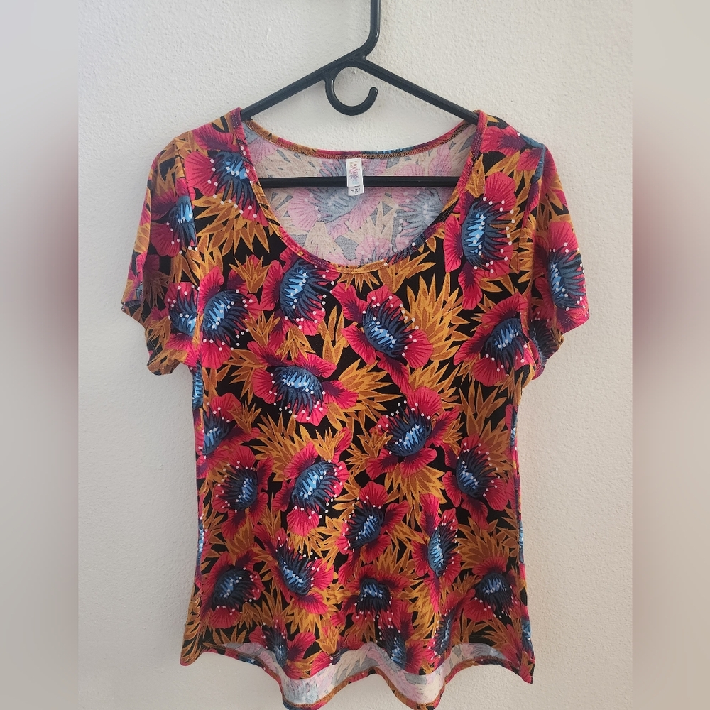 LuLaRoe Floral Blossom Classic Soft Tee